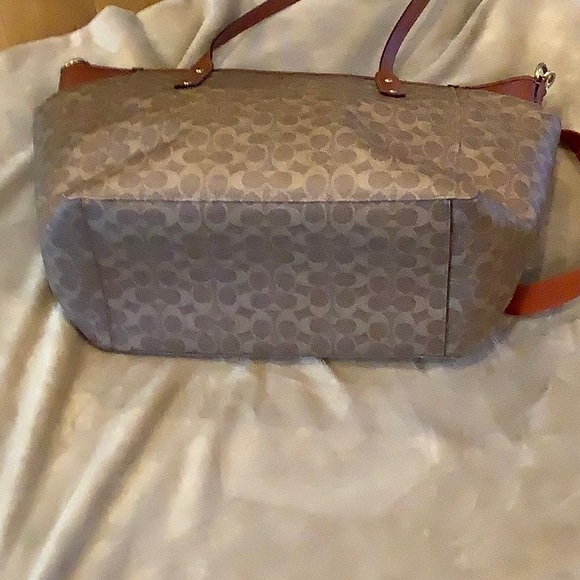 COACH Women’s Signature Canvas Bag - Picture 10 of 14